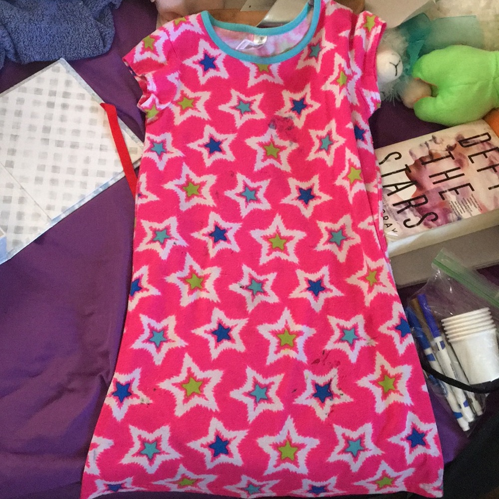 Starry pink night gown!